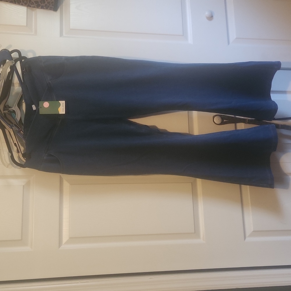 Halara Flared Jeans/Leggings